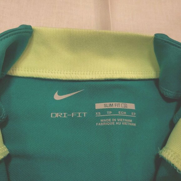Nike Dri-Fit Womens X Small Strike Drill Shirt Soccer Top 1/4 Zip Green Slim Fit - Picture 3 of 7